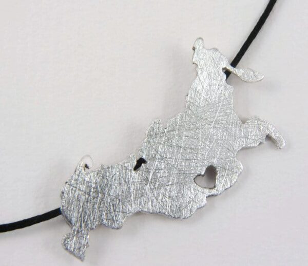 russia map necklace